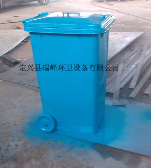 鐵質(zhì)垃圾桶
