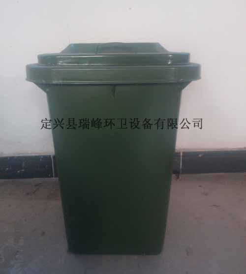 鐵質(zhì)垃圾桶