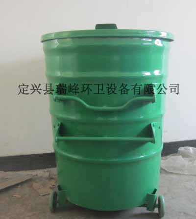 鐵質(zhì)垃圾桶